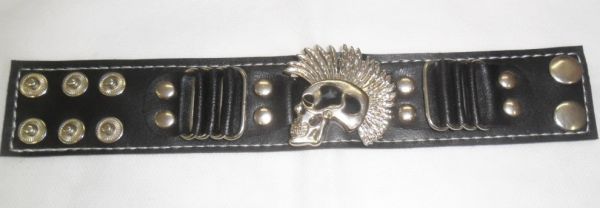 Braceletes de Couro com logo de Caveira Moicano