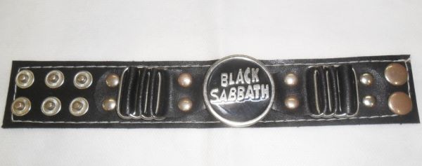 Braceletes de Couro com logos de Bandas